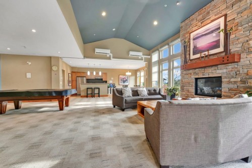 139-3105 Dayanee Springs Boulevard, Coquitlam, BC 