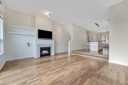 139-3105 Dayanee Springs Boulevard, Coquitlam, BC 