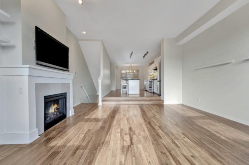 139-3105 Dayanee Springs Boulevard, Coquitlam, BC 