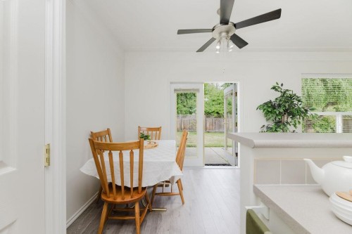 6307 Homestead Avenue, Sechelt, BC 