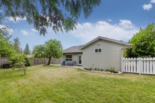 6307 Homestead Avenue, Sechelt, BC 