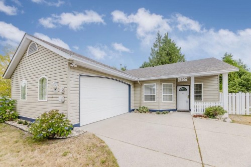 6307 Homestead Avenue, Sechelt, BC 