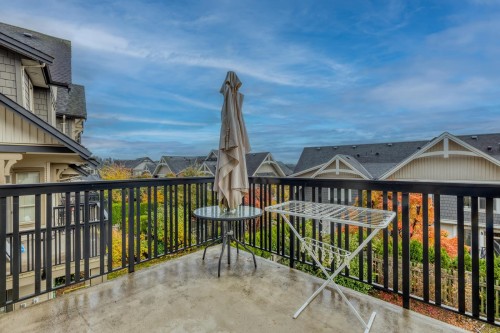 140-3105 Dayanee Springs Boulevard, Coquitlam, BC 