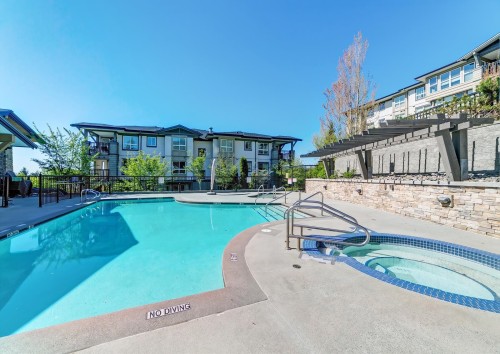 140-3105 Dayanee Springs Boulevard, Coquitlam, BC 