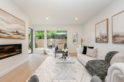 5853 Mayview Circle  Burnaby, BC V5E 4B7