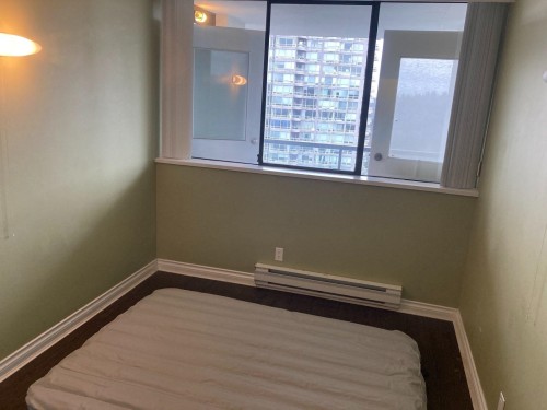 1307-9521 Cardston Court, Burnaby, BC 