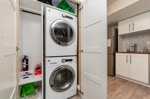 4377 Mountain Highway, North Vancouver, BC 