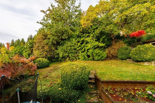 4377 Mountain Highway, North Vancouver, BC 