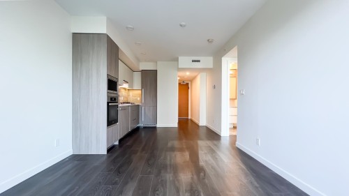 710-6633 Buswell Street, Richmond, BC 