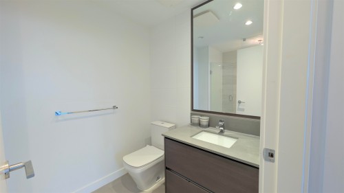 5008-4670 Assembly Way, Burnaby, BC 