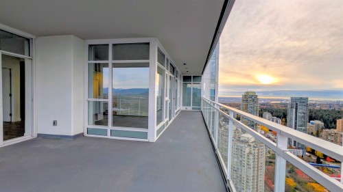 5008-4670 Assembly Way, Burnaby, BC 