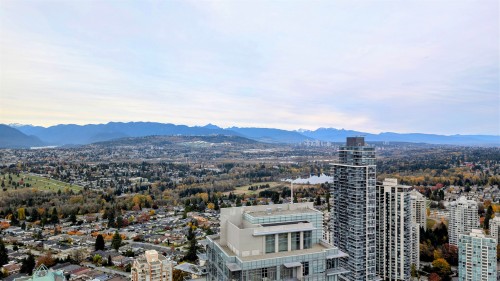 5008-4670 Assembly Way, Burnaby, BC 