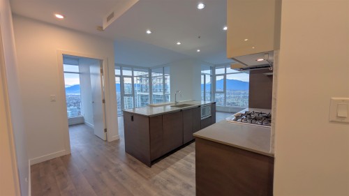 5008-4670 Assembly Way, Burnaby, BC 