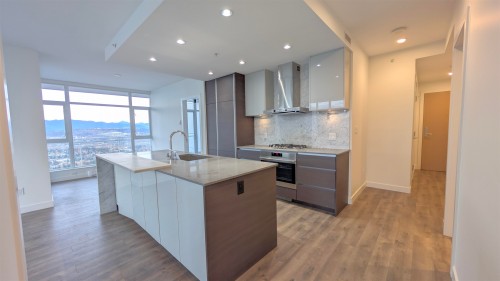 5008-4670 Assembly Way, Burnaby, BC 