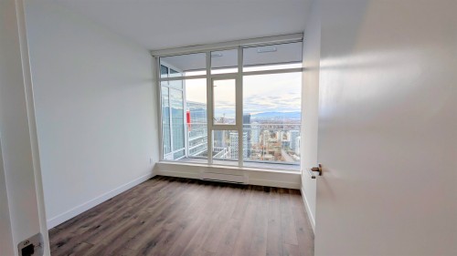 5008-4670 Assembly Way, Burnaby, BC 