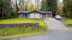 13025 238 Street  Maple Ridge, BC V4R 2S4