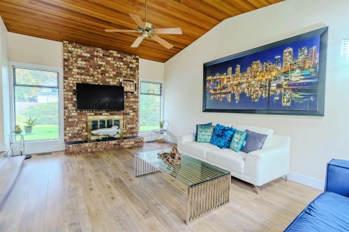 13025 238 Street, Maple Ridge, BC 