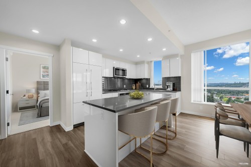 2404-3096 Windsor Gate, Coquitlam, BC 