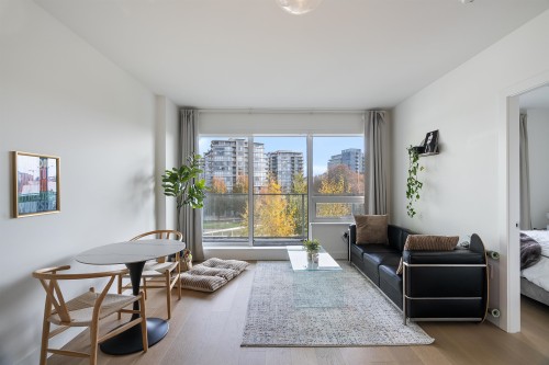 701-5766 Gilbert Road, Richmond, BC 