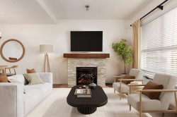 4-307 15th Street E North Vancouver, BC V7L 2R6