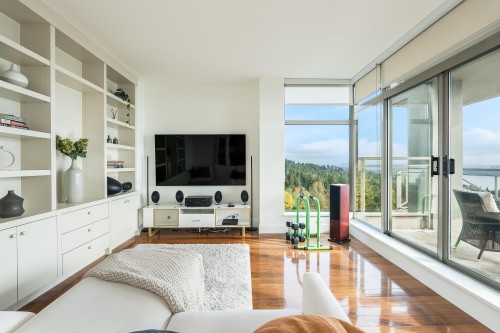 1101-3335 Cypress Place, West Vancouver, BC 