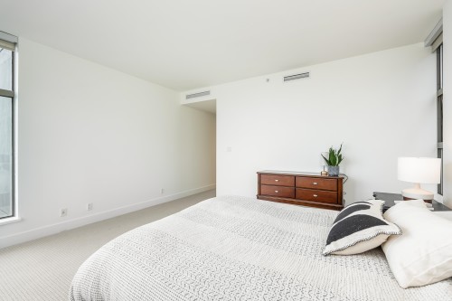 1101-3335 Cypress Place, West Vancouver, BC 