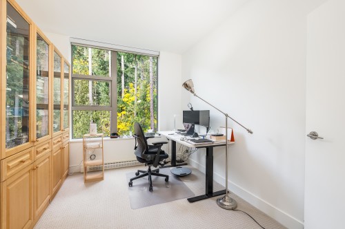 1101-3335 Cypress Place, West Vancouver, BC 