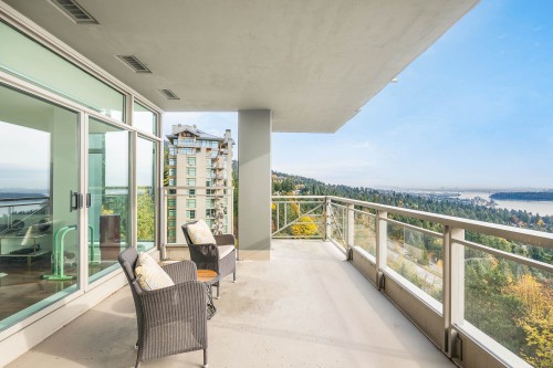 1101-3335 Cypress Place, West Vancouver, BC 