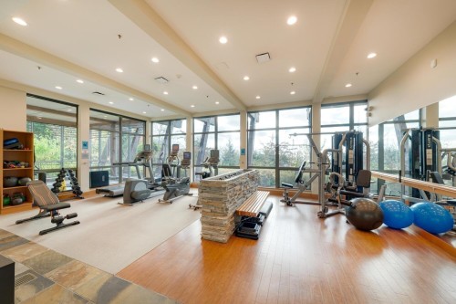 1101-3335 Cypress Place, West Vancouver, BC 