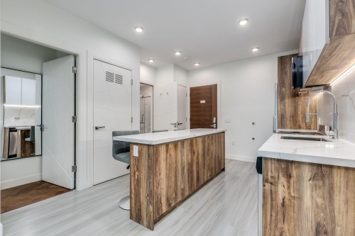 209-1168 Pendrell Street, Vancouver, BC 