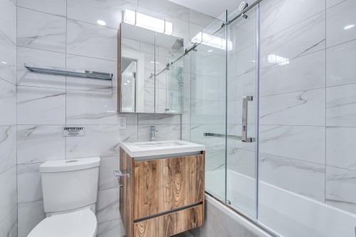 209-1168 Pendrell Street, Vancouver, BC 