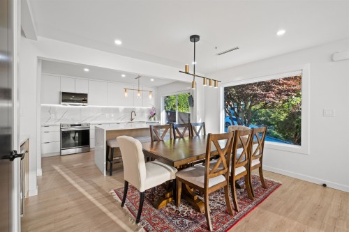 3812 Dalkeith Drive, North Vancouver, BC 