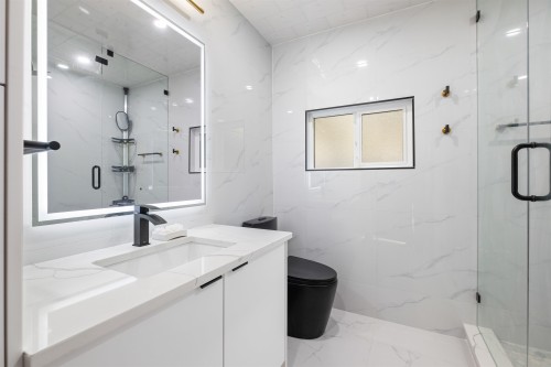 3812 Dalkeith Drive, North Vancouver, BC 