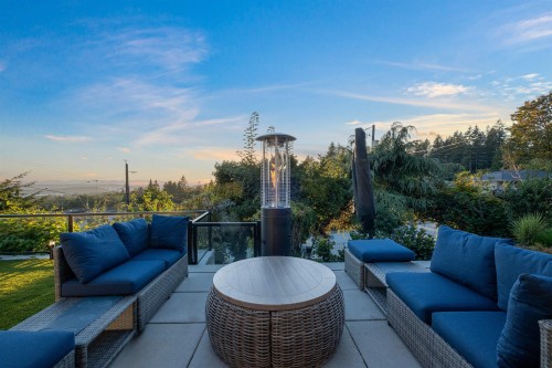 3812 Dalkeith Drive, North Vancouver, BC 