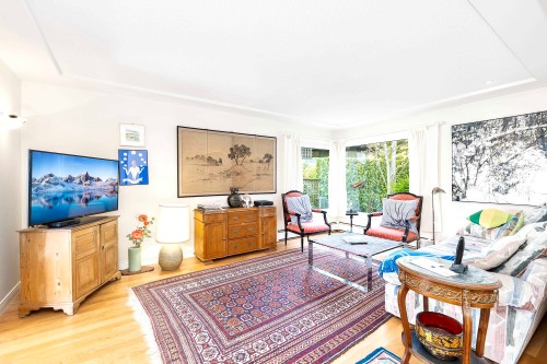 2328 Bellevue Avenue, West Vancouver, BC 