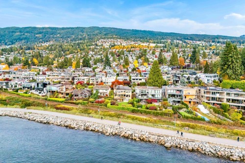 2328 Bellevue Avenue, West Vancouver, BC 