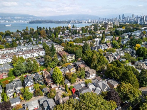 2645 6Th Avenue W, Vancouver, BC 