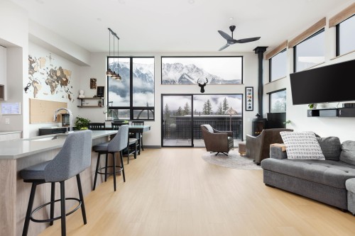 50-4000 Sunstone Way, Pemberton, BC 