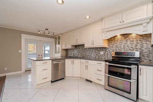 11483 240 Street, Maple Ridge, BC 