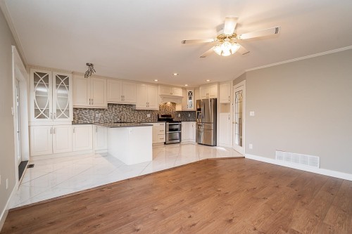 11483 240 Street, Maple Ridge, BC 