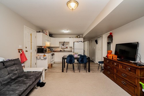 11483 240 Street, Maple Ridge, BC 