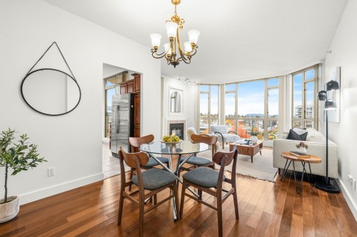 1201-160 Keith Road W North Vancouver, BC V7M 3M2