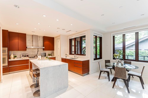 3875 36Th Avenue W, Vancouver, BC 