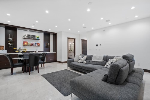 2643 Nelson Avenue, West Vancouver, BC 