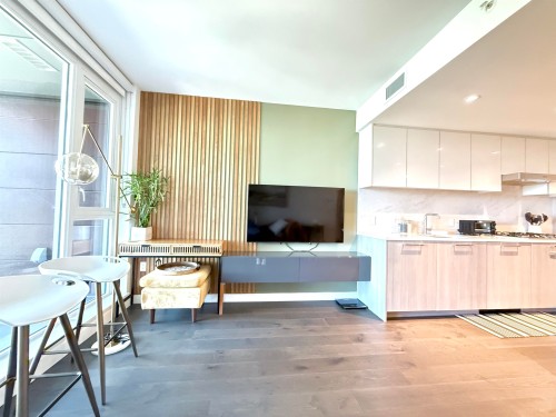 911-8199 Capstan Way, Richmond, BC 