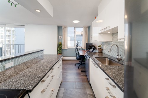 2004-1251 Cardero Street, Vancouver, BC 