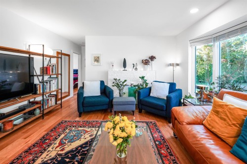 1287 15Th Street W, North Vancouver, BC 