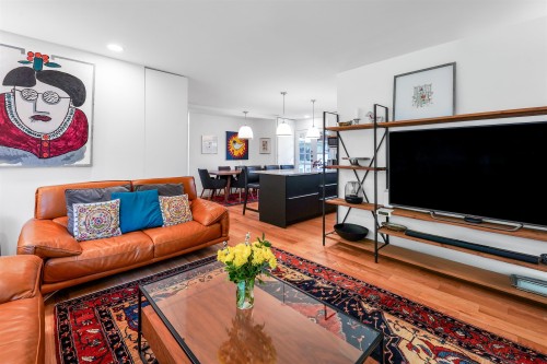 1287 15Th Street W, North Vancouver, BC 