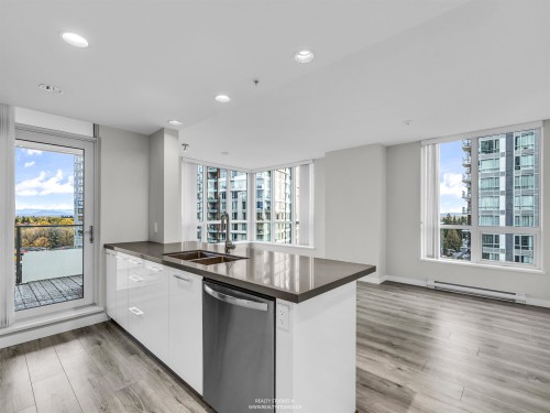 1503-3093 Windsor Gate, Coquitlam, BC 