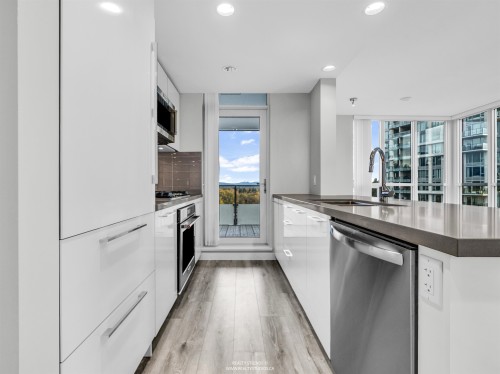 1503-3093 Windsor Gate, Coquitlam, BC 